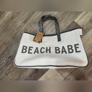 Santa Barbara Design Studio Beach Babe White Tote Bag